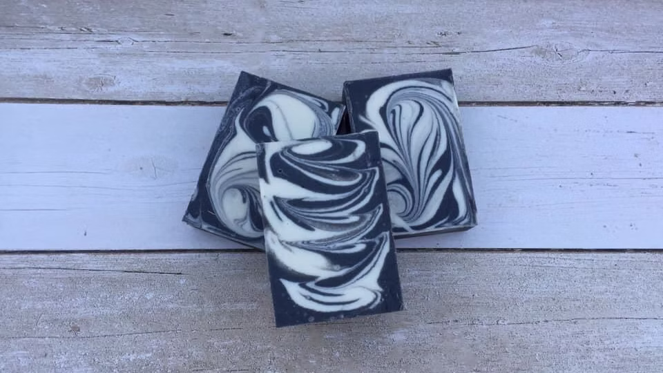 Charcoal and Bentonite Clay Face Bar